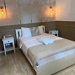 Panzió Via Polonia - Boutique Corfu
