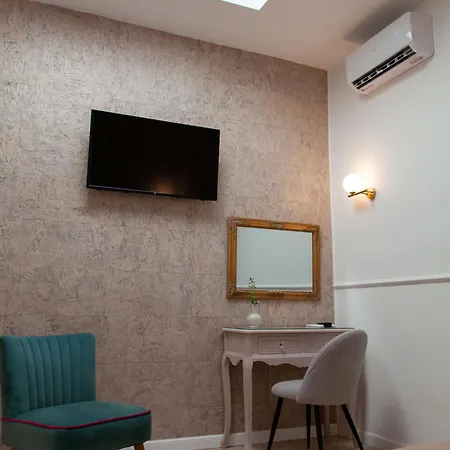 Via Polonia - Boutique Corfu B&B