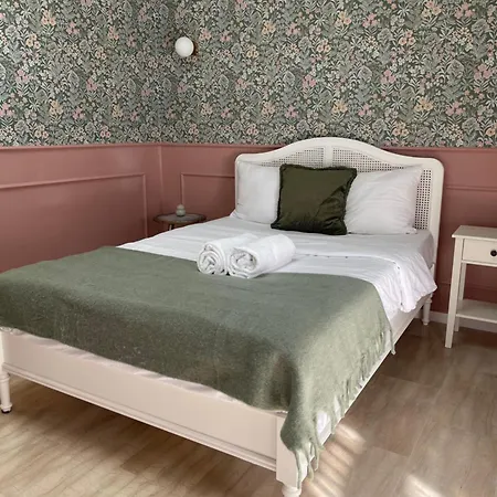 Via Polonia - Boutique Corfu