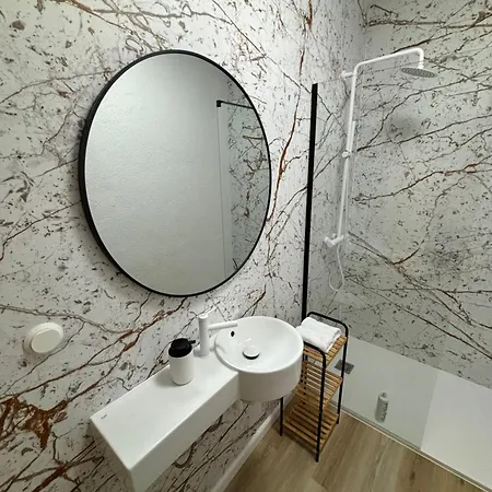 Via Polonia - Boutique Corfu Couette-café