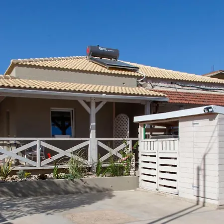 Via Polonia - Boutique Corfu Ágios Geórgios